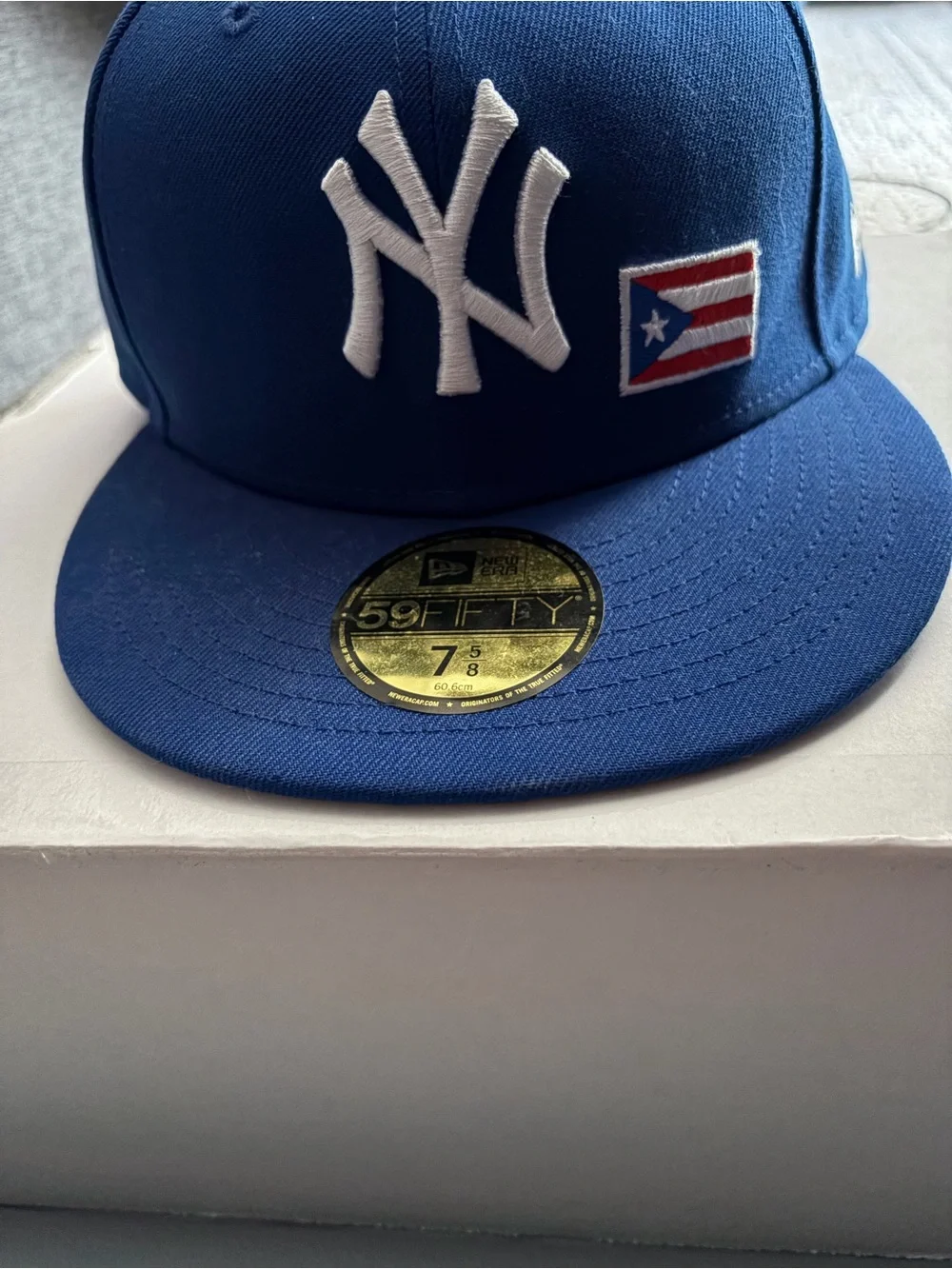 New Era Gray and Blue 59FIFTY Fitted Cap with Baseball Sticker size 7 5/8